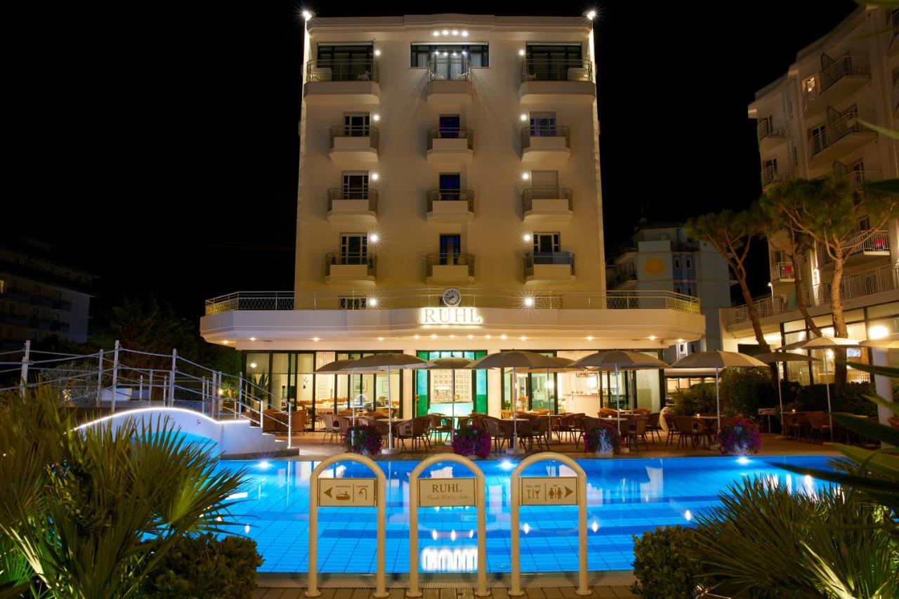 Ruhl Beach Hotel & Suites ลิโดดิเยโซโล ภายนอก รูปภาพ