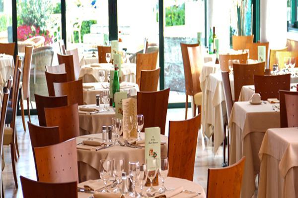Ruhl Beach Hotel & Suites ลิโดดิเยโซโล ภายนอก รูปภาพ